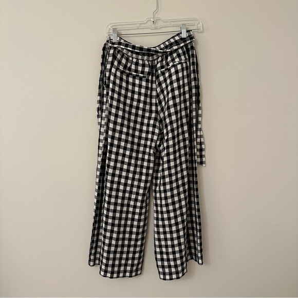 Wide Leg Cropped Gingham Pants - Picture 2 of 5